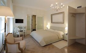 B&B Fotic